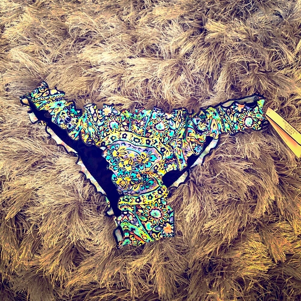 VS RUFFLE ITSY BIKINI BOTTOM XS